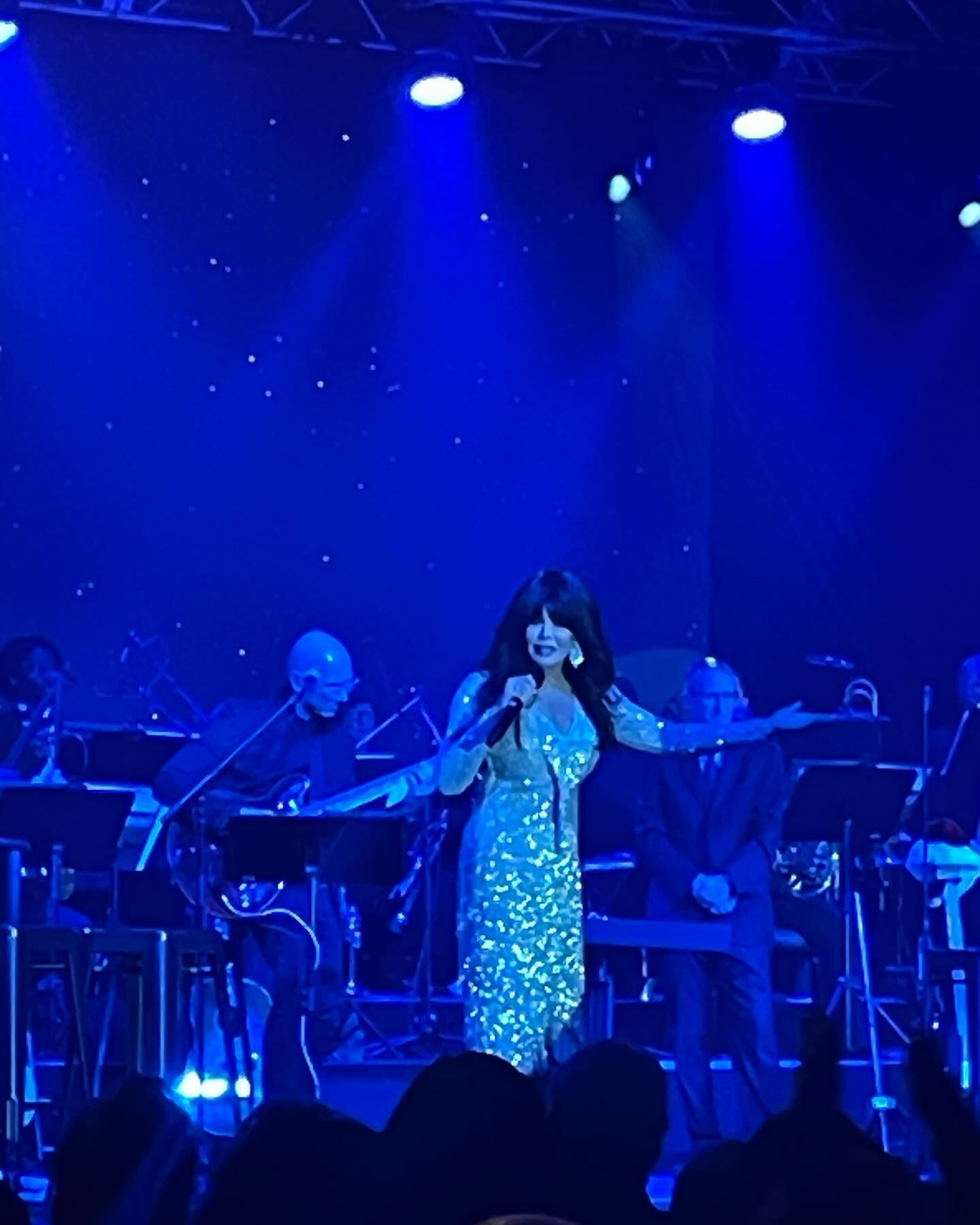 I took my Mom tonight to see @marieosmond for her birthday and had so much fun!