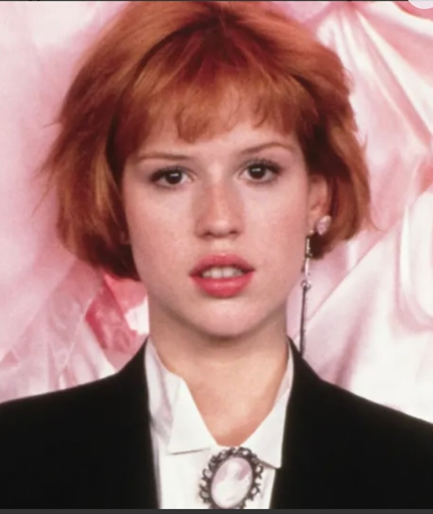 Can’t wait to see @mollyringwald receive the @variety Creative Vanguard Award tonight 🩷